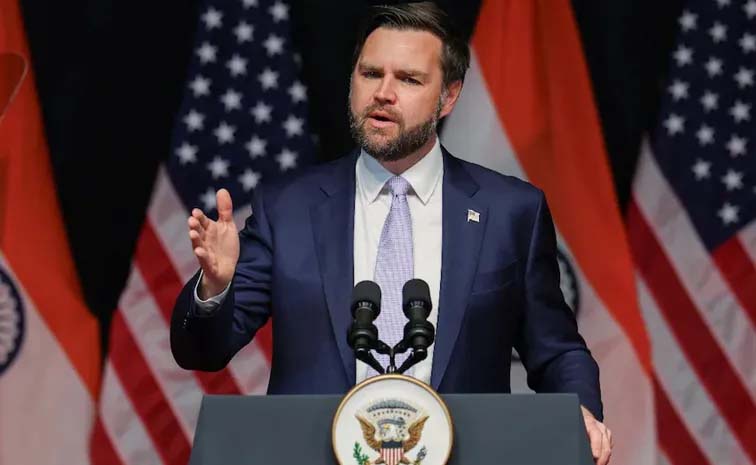 ఇరాన్‌పై ట్రంప్ ‘రెడ్ లైన్లు’: అణు చర్చల్లో పురోగతి ఉన్నా యుద్ధ భయం వీడని వైనం